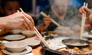 清汤羊肉火锅怎么做才好吃 清汤羊肉火锅怎么做好吃又简单的做法