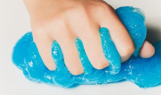 怎么用洗衣液做起泡胶无胶水(1步用洗衣液做起泡胶无胶水)