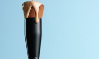 韩式裸妆怎么挑选粉底液 裸妆用粉底霜还是用粉底液