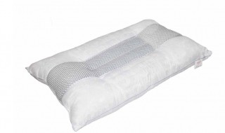 如何挑选适合自己的枕头（怎样判断枕头高度适合自己）