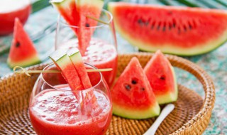 怎么挑选好西瓜(怎么挑选好西瓜才好吃)