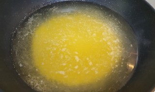 熬粥不溢锅的方法（熬粥不溢锅的方法窍门）