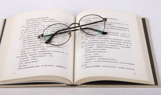 屈指数春来弹指惊春去的意思（春去秋来弹指间）