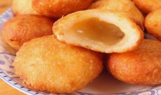 炸糖糕烫一斤面粉放多少水(炸糖糕一斤面需要多少水)