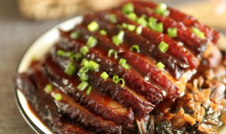 正宗梅菜扣肉的做法 扣肉的做法 最正宗的做法视频
