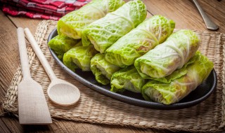 麻酱白菜正宗做法 拌白菜用热水烫一下还是生拌