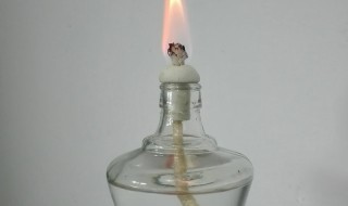 用灯帽盖灭酒精灯是什么方法（用盖帽盖灭酒精灯）