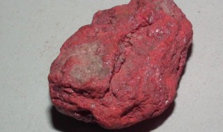 朱砂石怎么鉴别方法（朱砂石怎么鉴别方法图解）