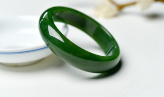 冰种手镯鉴别方法 冰种手镯怎么辨认好坏