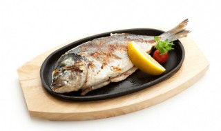 鱼头泡饼的正宗做法 鱼头泡饼的正宗做法视频