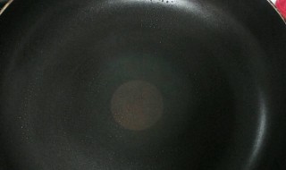 电煎锅清洗方法(电煎锅怎么清洗里面的油垢)