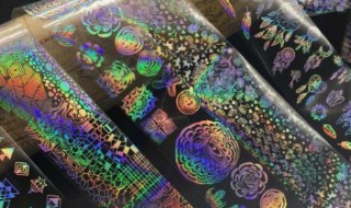 玻璃纸粘死了怎么去除（玻璃被纸粘住了怎么办）