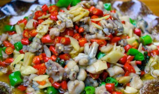 牛蛙加什么配菜好吃 牛蛙加什么配菜好吃又简单