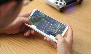 vivo手机怎么边打游戏边聊天 vivo手机边打游戏边聊天小窗口