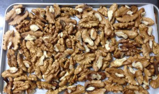 生核桃带壳烤箱150度烤多久（带壳的五香核桃怎样炒）