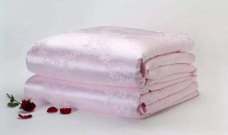 蚕丝被发霉了怎么办 蚕丝被发霉怎么处理干净