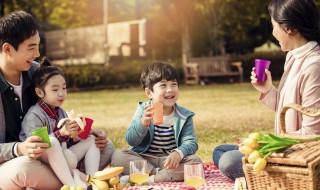 幼儿园野餐带什么吃的 幼儿园野餐准备什么食物