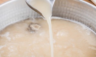 排骨莲子芡实汤做法（芡实莲子排骨汤的做法）