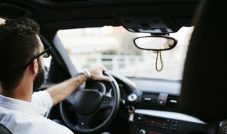 标致408电子手刹怎么用法(标致408电子手刹怎么使用的)