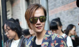 男生名字好听网名大全(男生名字好听网名大全2个字)