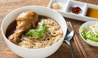 炖鸡面做法（炖鸡面图片）