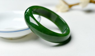 翡翠注胶怎么辨别 翡翠注胶怎样辨别