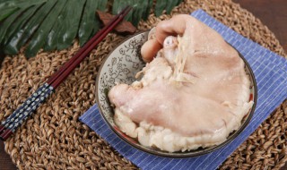 猪肚放什么材料煲汤好 猪肚用什么煲汤有营养又好吃