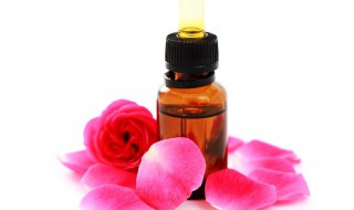 玫瑰纯露喝有什么功效 玫瑰纯露饮用的功效