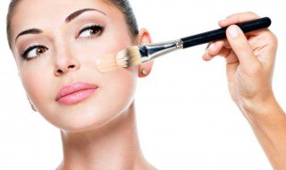 底妆怎么挑选 底妆怎么挑选粉底液