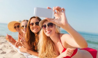 晒自拍的幽默句子（晒自拍的幽默句子搞笑）