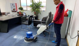 地毯应该如何清洗与保养 地毯应该如何清洗与保养呢