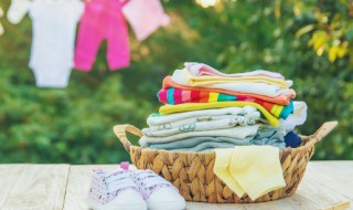 如何清洗衣服上的污渍（洗掉衣服脏污渍的小妙招）