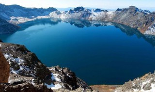 我国最深的湖泊是 中国五大淡水湖的面积和省份