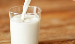 没有微波炉热牛奶要怎么热(没有微波炉如何热牛奶)