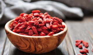 枸杞如何采摘（枸杞如何采摘视频）