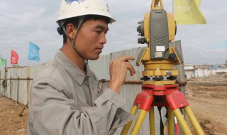 高级电工证几年一次年审 高级电工证几年一次年审呀