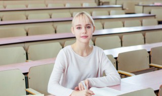 怒发冲冠运用夸张手法的词语(怒发冲冠运用夸张的修辞手法的词语)