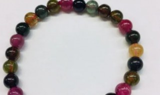 碧玺手链戴哪只手(碧玺手链戴哪只手旺夫)