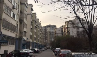 房子对着路好不好（房子窗户对着路好不好）