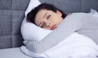 梦见坐船在水上行驶什么征兆(梦见坐船在水上行驶什么征兆周公解梦)