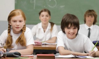 冠组词多音字（冠组词多音字组词）