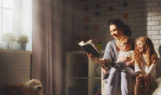 云蒸霞蔚下一句是什么 云蒸霞蔚什么意思