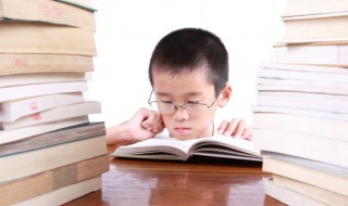 轾怎么读 轻怎么读