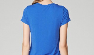 短袖T恤怎么搭配好看 短袖t恤怎么搭配好看男