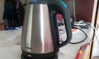 牙膏去除电水壶水垢妙招 牙膏清洗电热水壶里面
