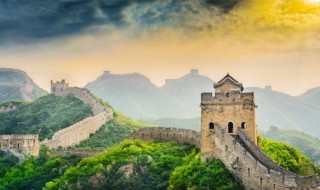 长城是哪个朝代修建的（现在的长城是哪个朝代修建的）