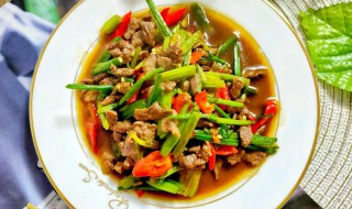 牛肉可以炒什么（牛肉可以炒什么素菜）