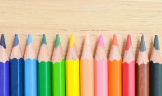 桌子上的水彩笔怎么去除（桌子上的水彩笔怎么去除小妙招）