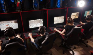 巫师3瞄准键是哪个 巫师3瞄准是哪个按键