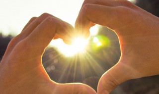 秋天的太阳会晒黑吗（秋天的太阳晒得黑吗）